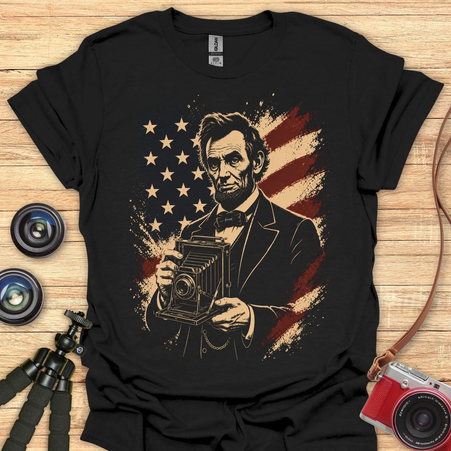 Lincoln USA Antique Camera T-Shirt