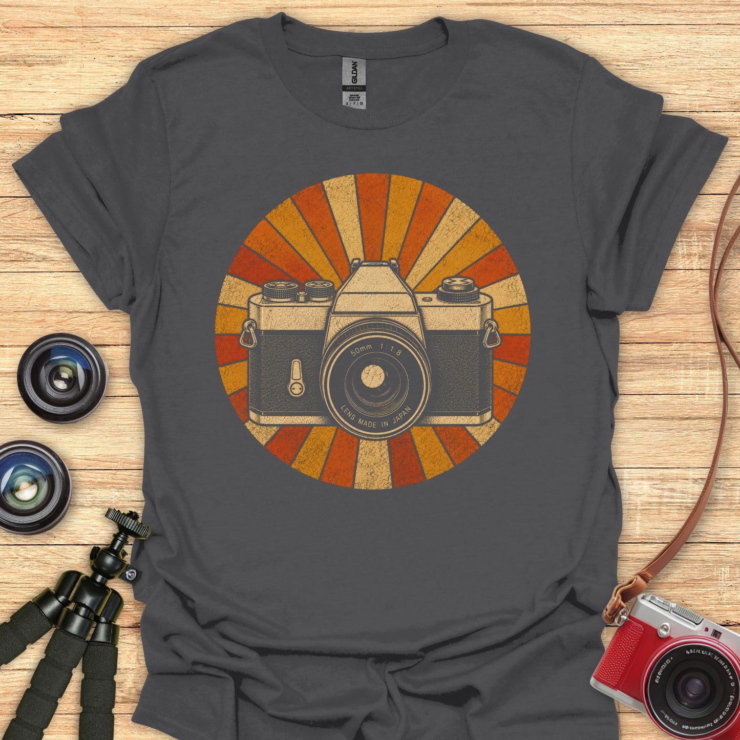 Retro Frame Finder T-Shirt