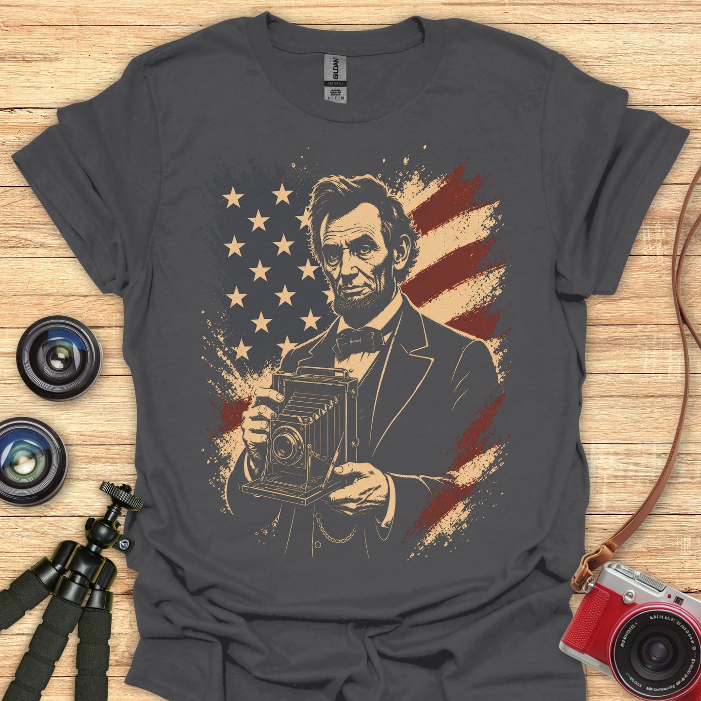 Lincoln USA Antique Camera T-Shirt